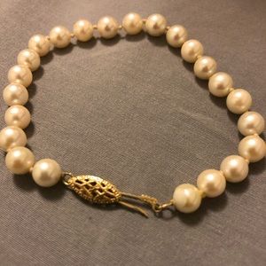 Vintage 14 KT Pearl bracelet